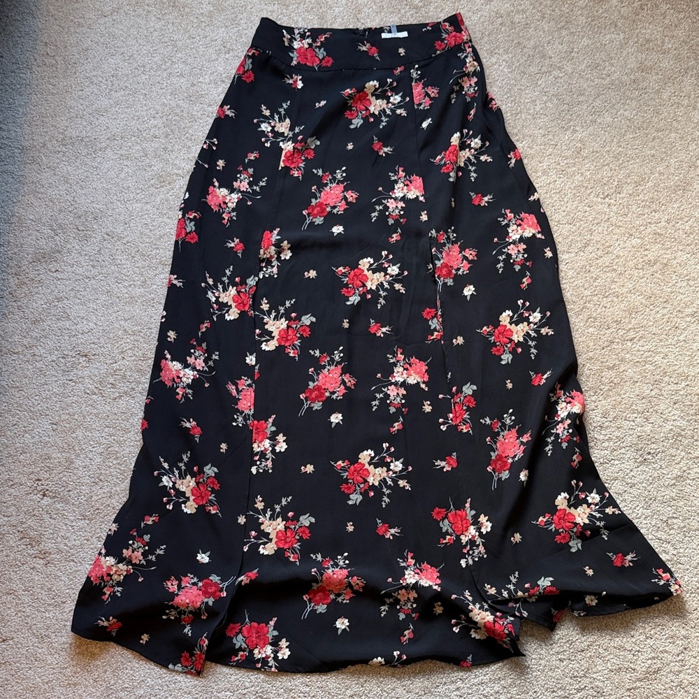 Soprano Black and Red Floral Maxi Skirt
